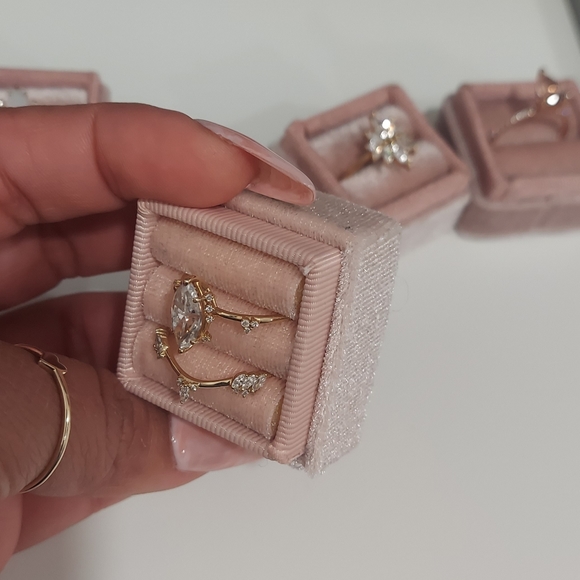 Moissanite/ diamond ring. Pair. - Picture 2 of 4